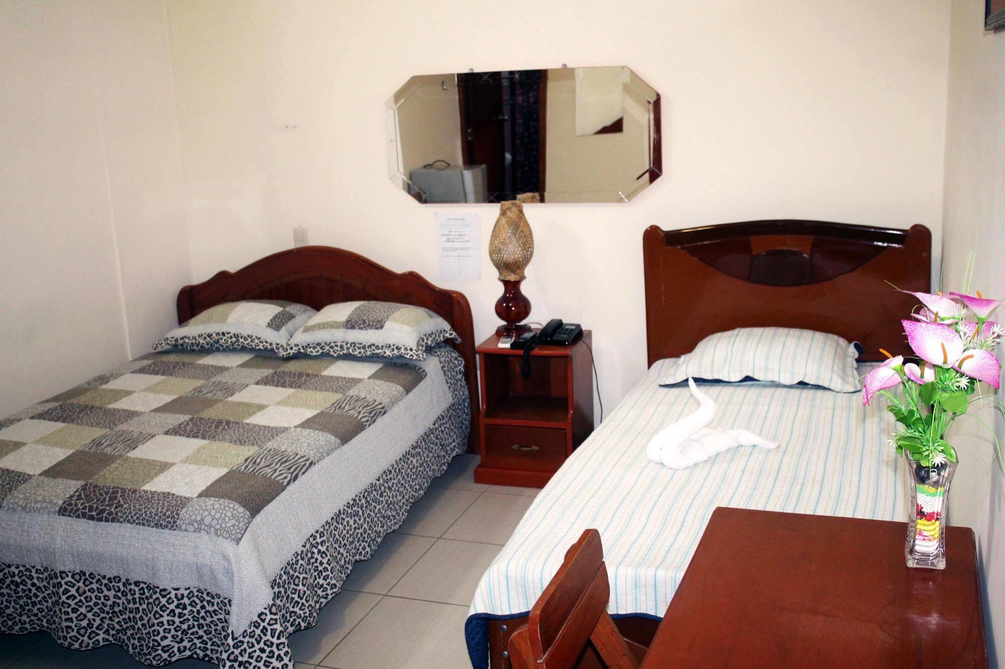 Hotel Ventura Isabel Iquitos Bagian luar foto