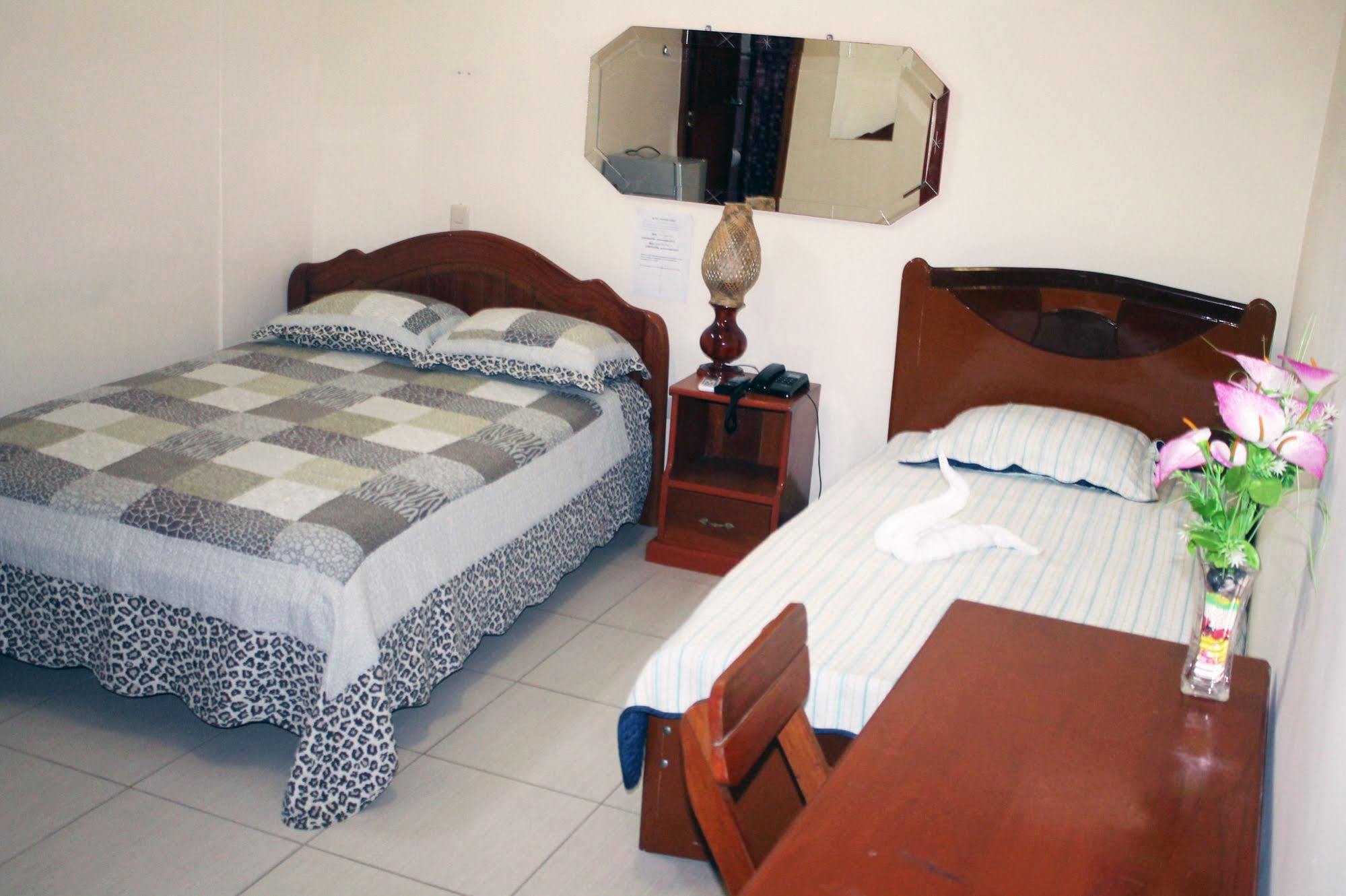 Hotel Ventura Isabel Iquitos Bagian luar foto