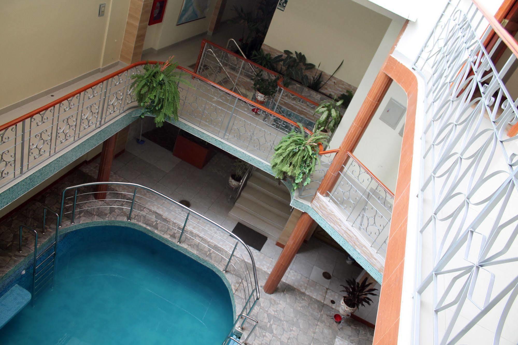Hotel Ventura Isabel Iquitos Bagian luar foto