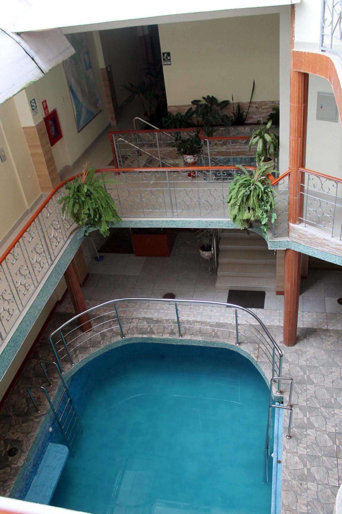 Hotel Ventura Isabel Iquitos Bagian luar foto